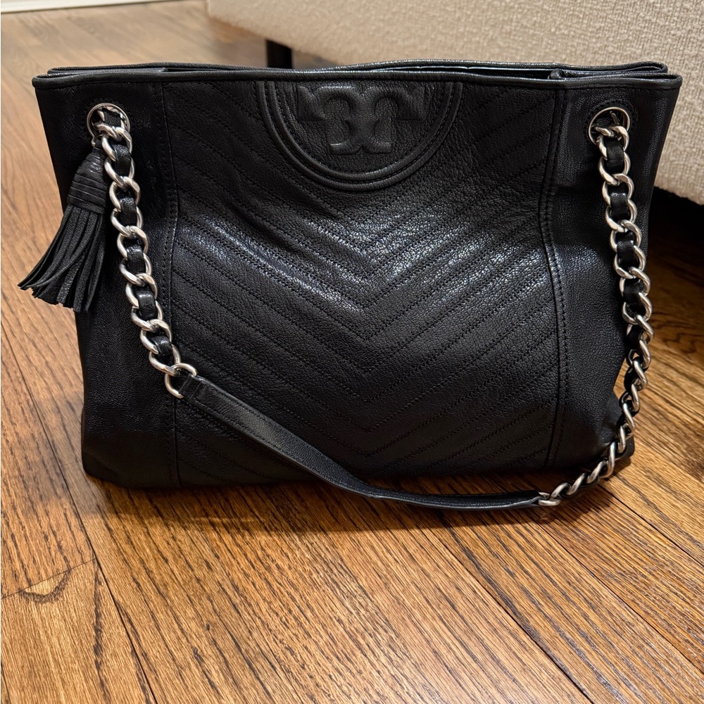 Tory Burch Black Leather Shoulder Bag
